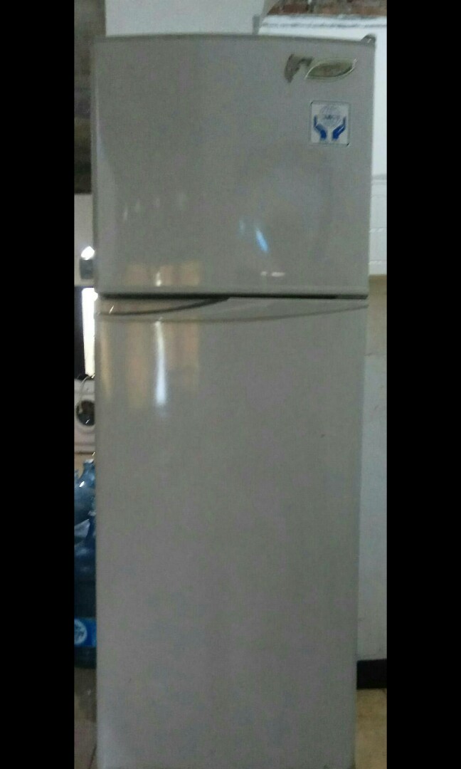 Kulkas Toshiba 2 Pintu Masih Dingin Banget Dijual Kebanyakan