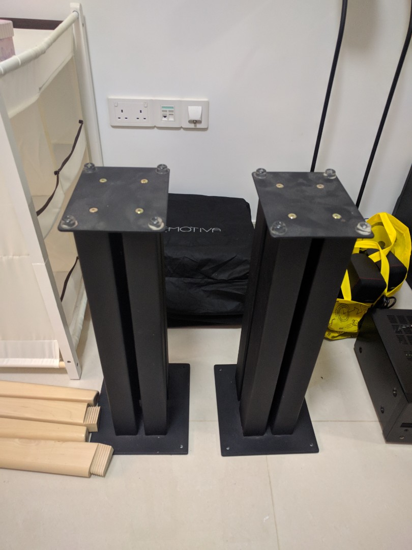 speaker isolation feet