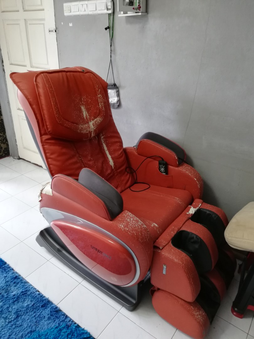 Ogawa Massage Chair, Furniture & Home Living, Furniture, Chairs on