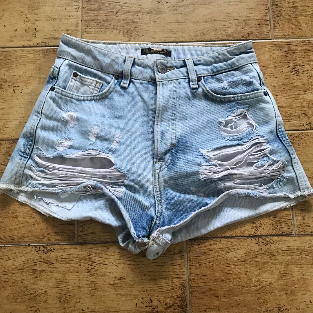 short jeans pull and bear
