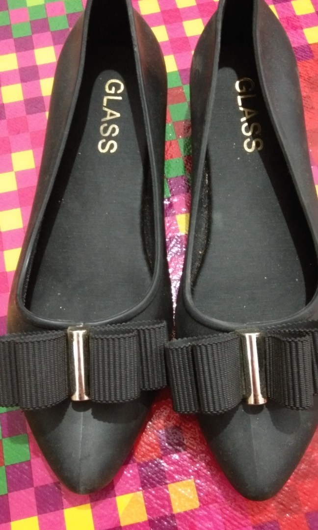 Sepatu Karet Hitam Fesyen Wanita Sepatu Di Carousell