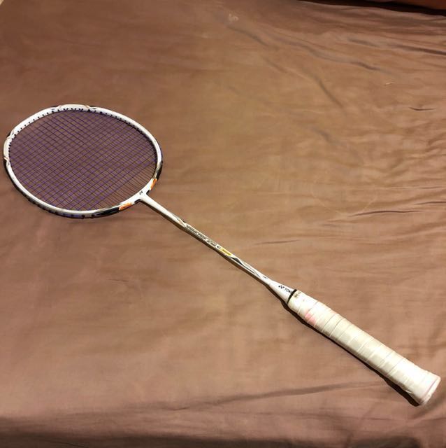 Yonex voltric 70 etune, Sports Equipment, Sports  Games, Racket  Ball  Sports on Carousell