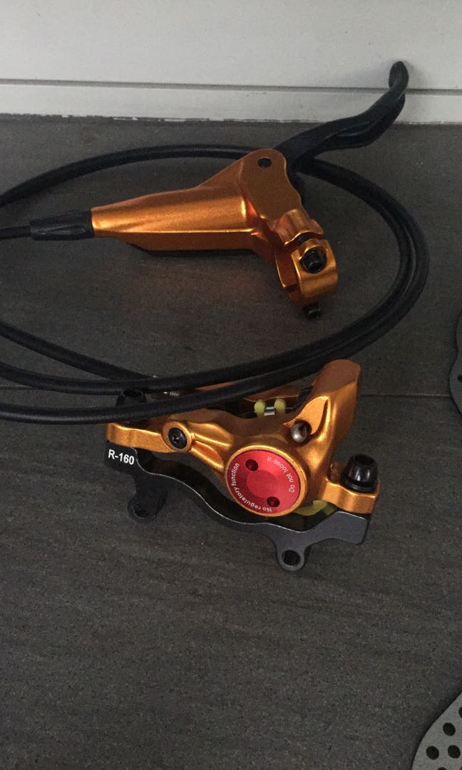Zoom hydraulic brakes, Everything Else on Carousell