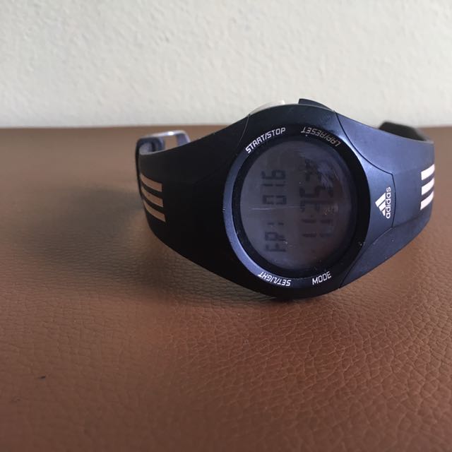 manguera referir líder Adidas ADP6005 Sport Watch, Mobile Phones & Gadgets, Wearables & Smart  Watches on Carousell