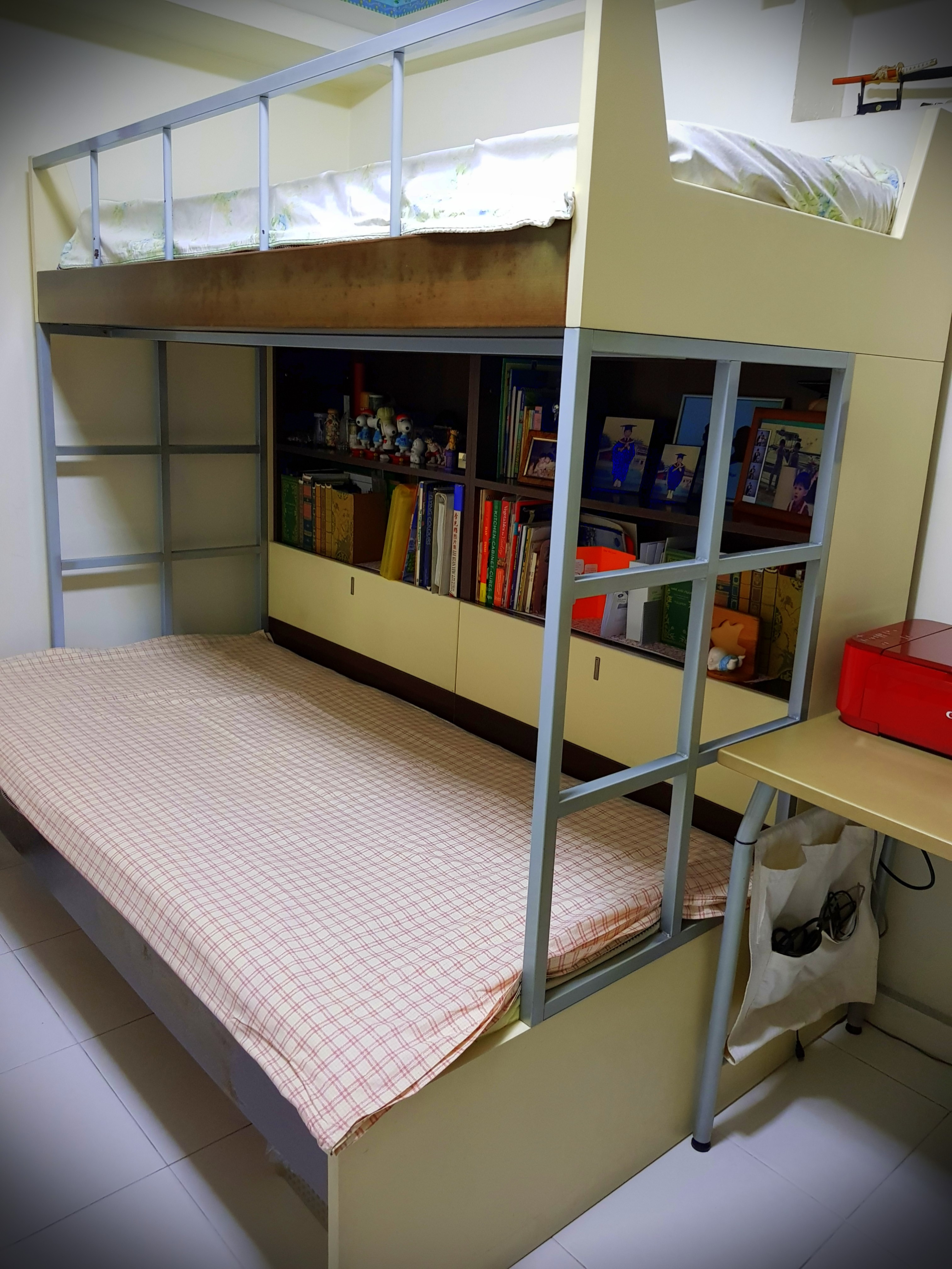 Double Decker Bed Adults With The Side Table