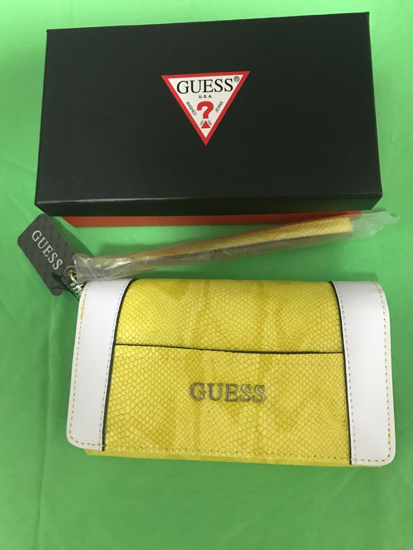 Guess Wallet Authentic, Women's Fashion, Bags & Wallets, Wallets & Card Holders on Carousell