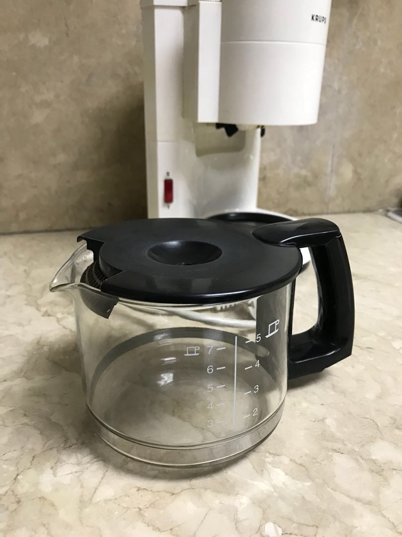 Krups Coffee Maker (Category: Coffee Machines & Makers) located in Quezon City. Submitted by caryscornermnl (Listing ID 171062410, Image 3). Description: Makes 7 cups Condition: 8/10 Works very well Repriced at 2000.
