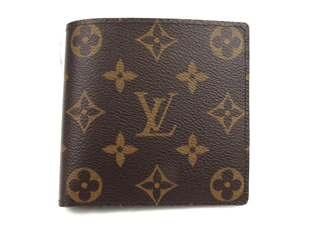 BNIB LV Louis Vuitton Mens Marco EPI Leather wallet, Men's Fashion, Watches  & Accessories, Wallets & Card Holders on Carousell