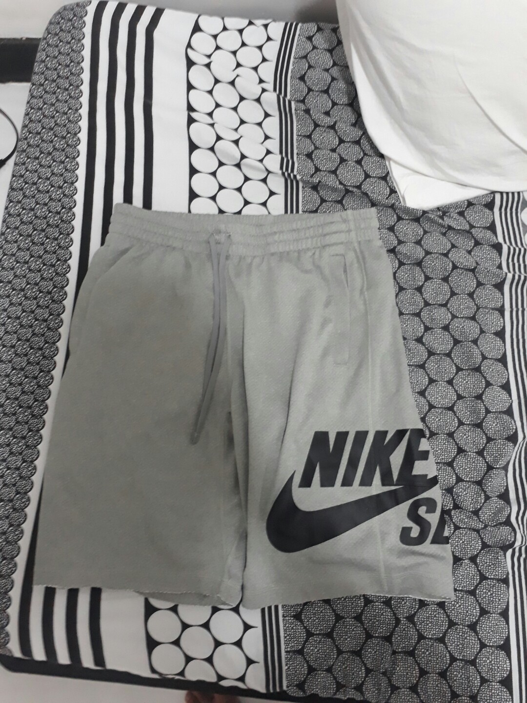 how much is nike sb