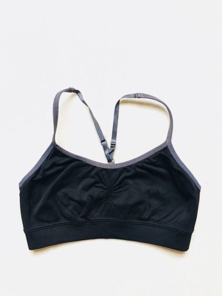 simple sports bra