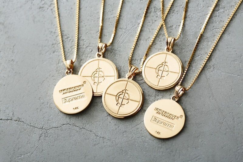 Supreme pendant new arrivals