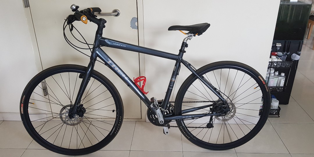 trek valencia hybrid bike