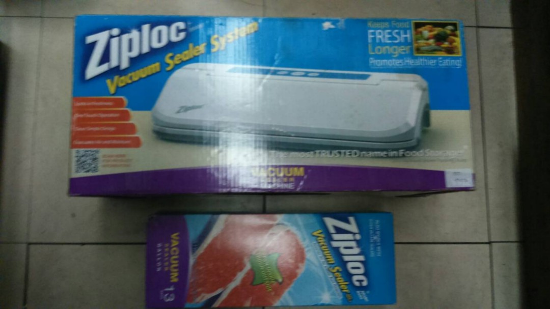 ZIPLOC V102 VACUUM SEALER SYSTEM + 1 BOX ZIPLOC VACUUM SEAL BAGS