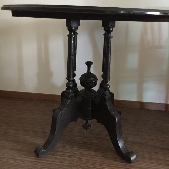 Antique Dining Table (Category: Tables & Sets) located in Kuala Lumpur. Submitted by jimmy_kl (Listing ID 92679005, Image 1). Description: Antique Dining Table-4 seater size.