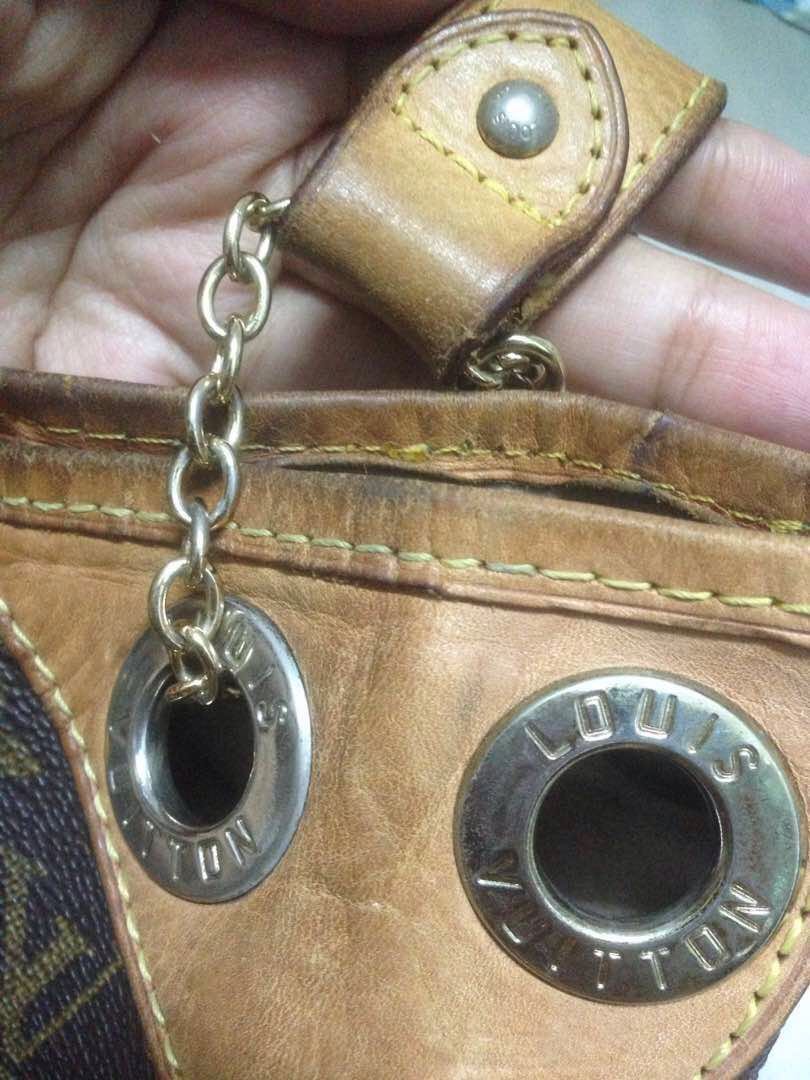 Authentic Louis Vuitton Neverfull MM Hand Bag Code TH0077, Luxury, Bags &  Wallets on Carousell