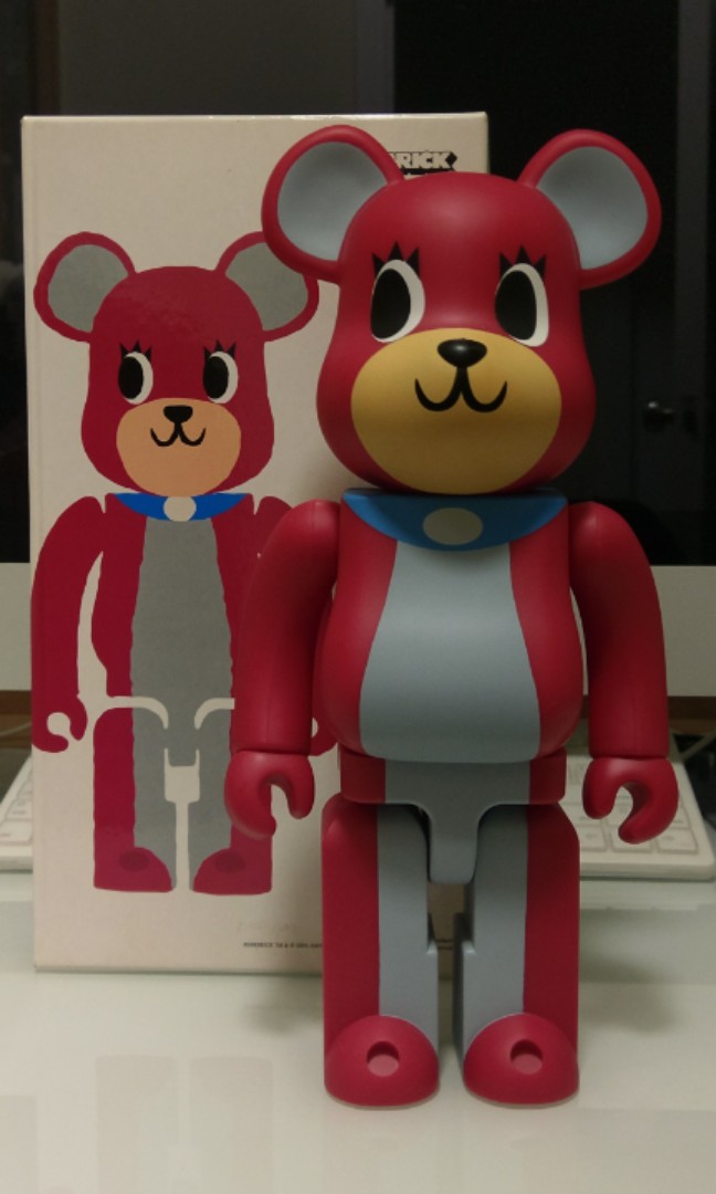 Medicom Bearbrick Modern Pets dreaming dog 400%, 興趣及遊戲