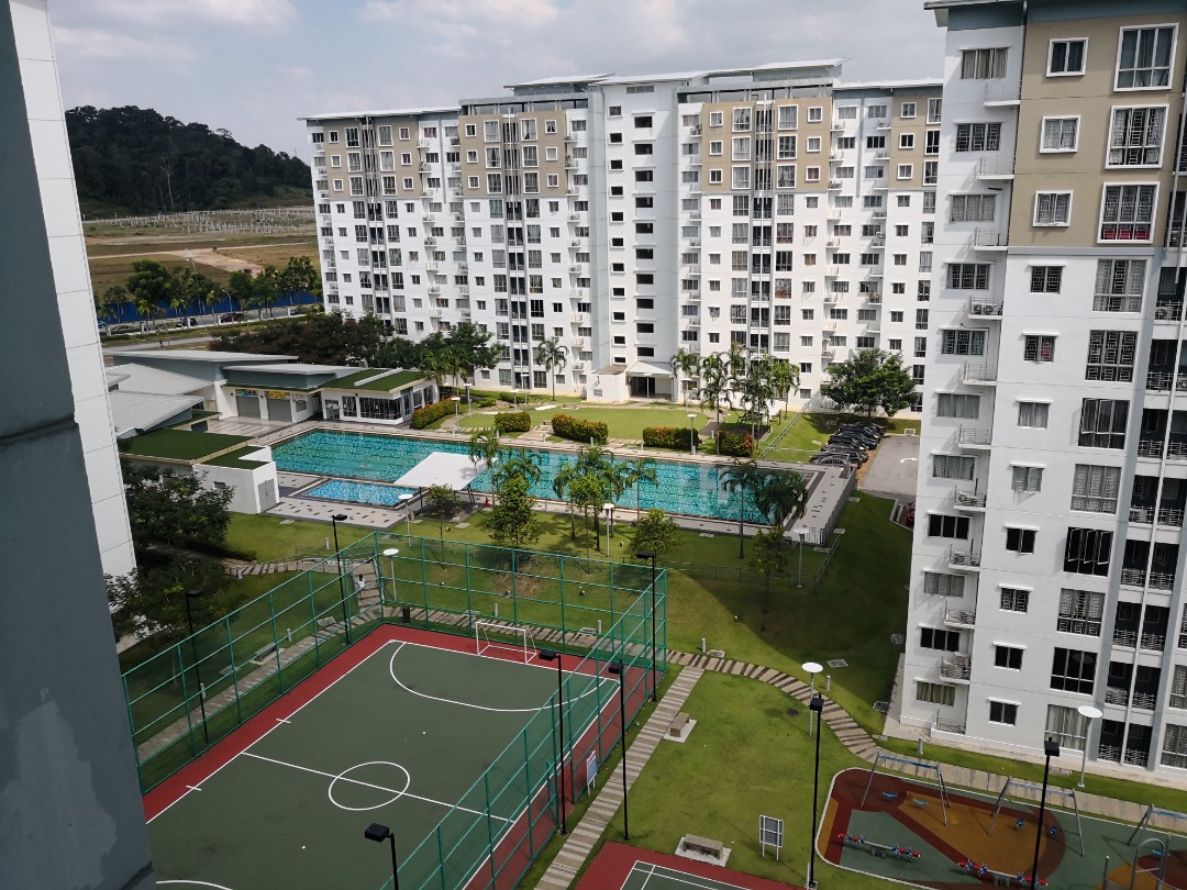 Facing South View Swimming Pool Seri Baiduri Apartment Bandar Setia Alam Seksyen U13 Property For Sale On Carousell