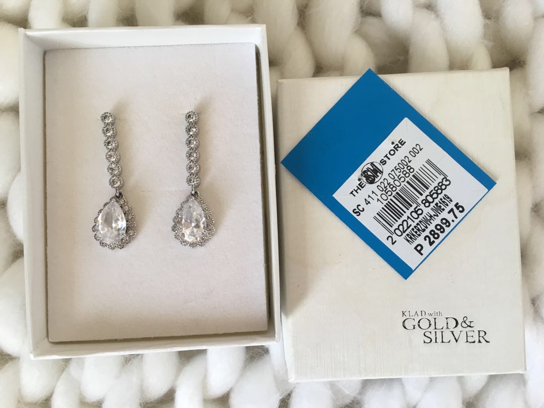 Fashion Earring Women S Fashion Jewelry Organizers Earrings On Carousell