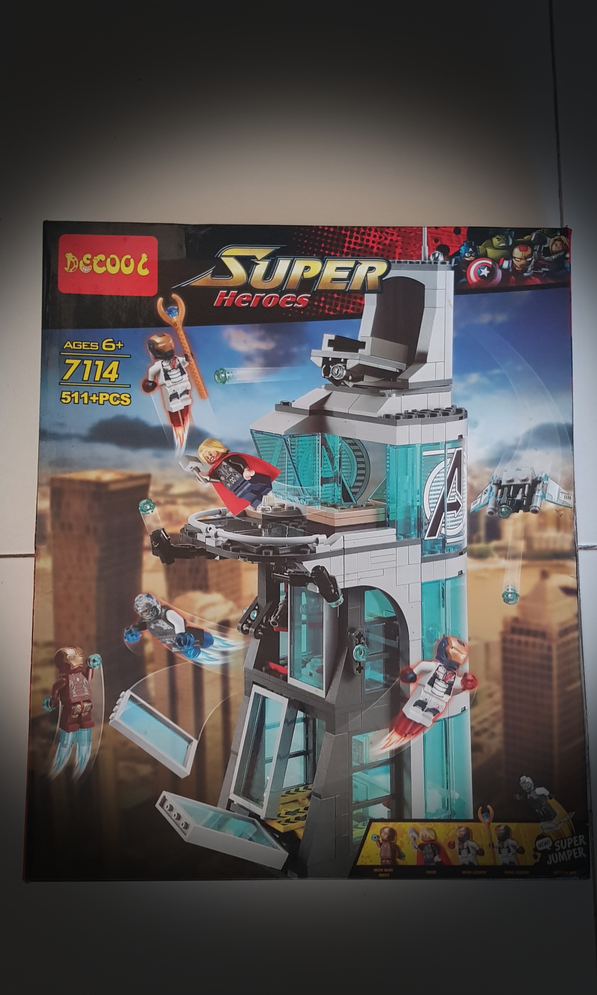511pcs Attack on Avengers Tower Marvel Super Heroes For CUSTOM Lego Minifigure