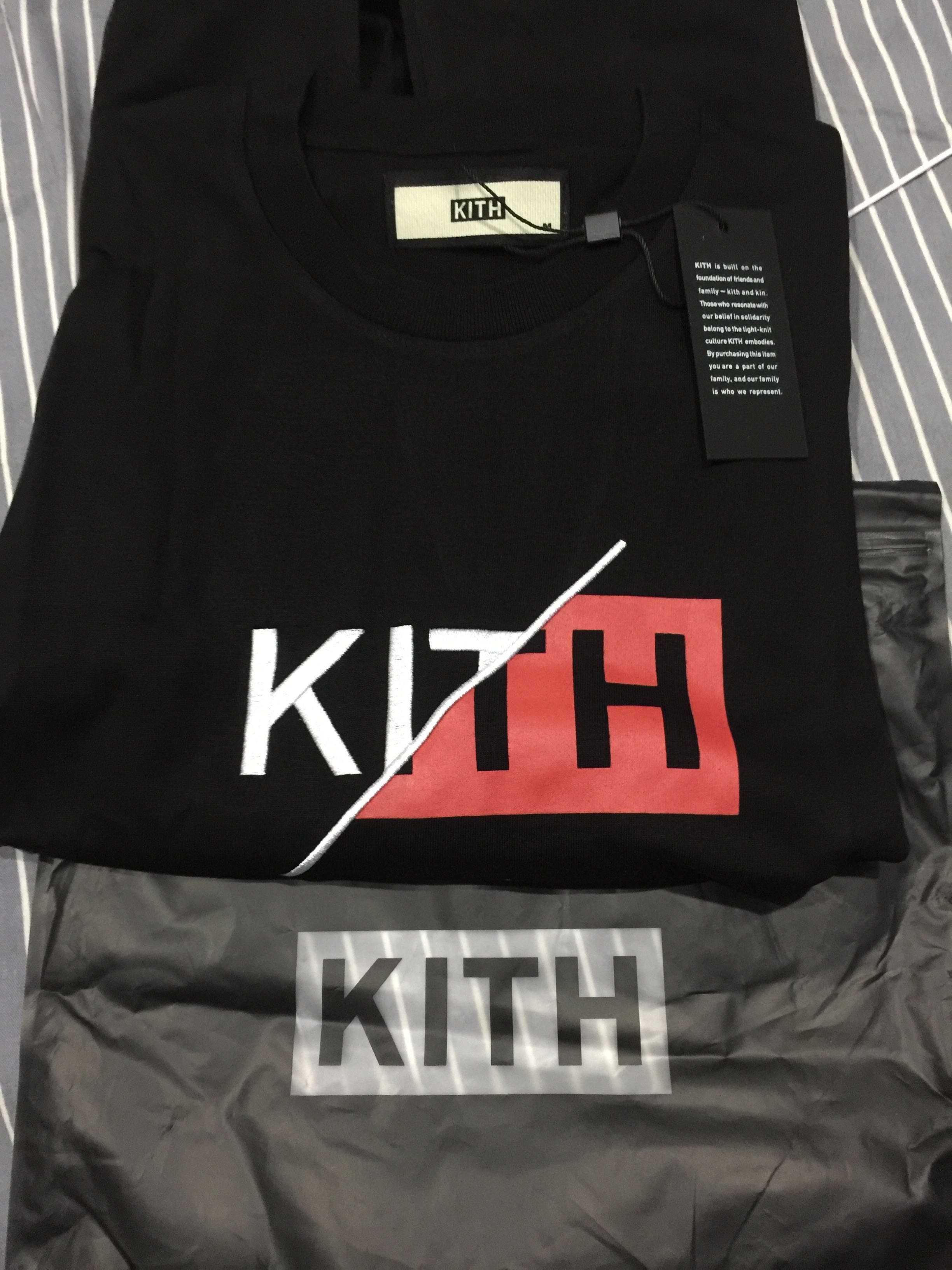 kith box logo t shirt