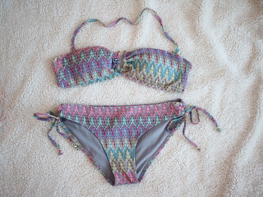 accessorize bikini