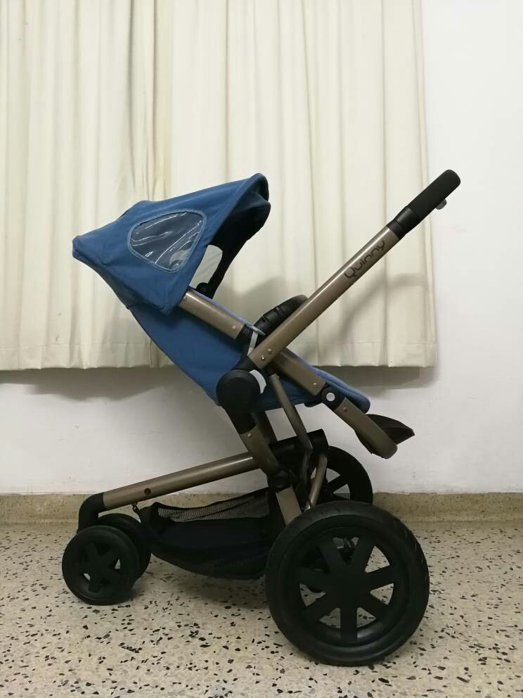 QUINNY BUZZ XTRA LIMITED EDITION BLACK WHEEL with GOLD FRAME
