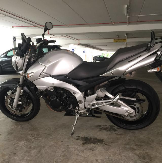 Suzuki gsr store 600 k8
