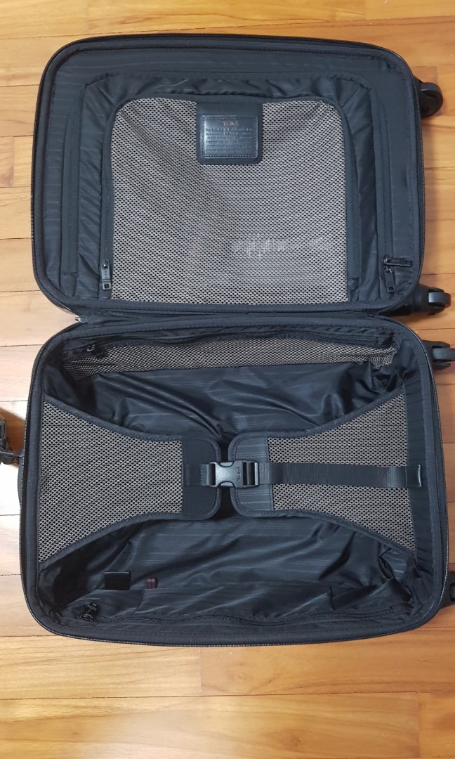 Tumi Carryon Luggage (28520DH), Hobbies & Toys, Travel, Luggage on