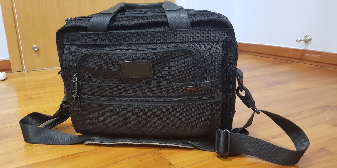 Tumi small laptop bag Clearance