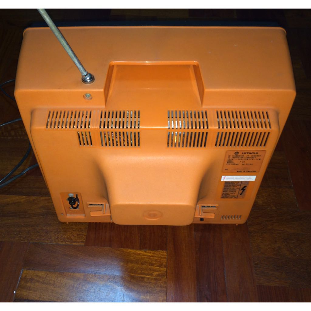 Hitachi 1960s B/W Television Model P20, Hobbies & Toys, Memorabilia