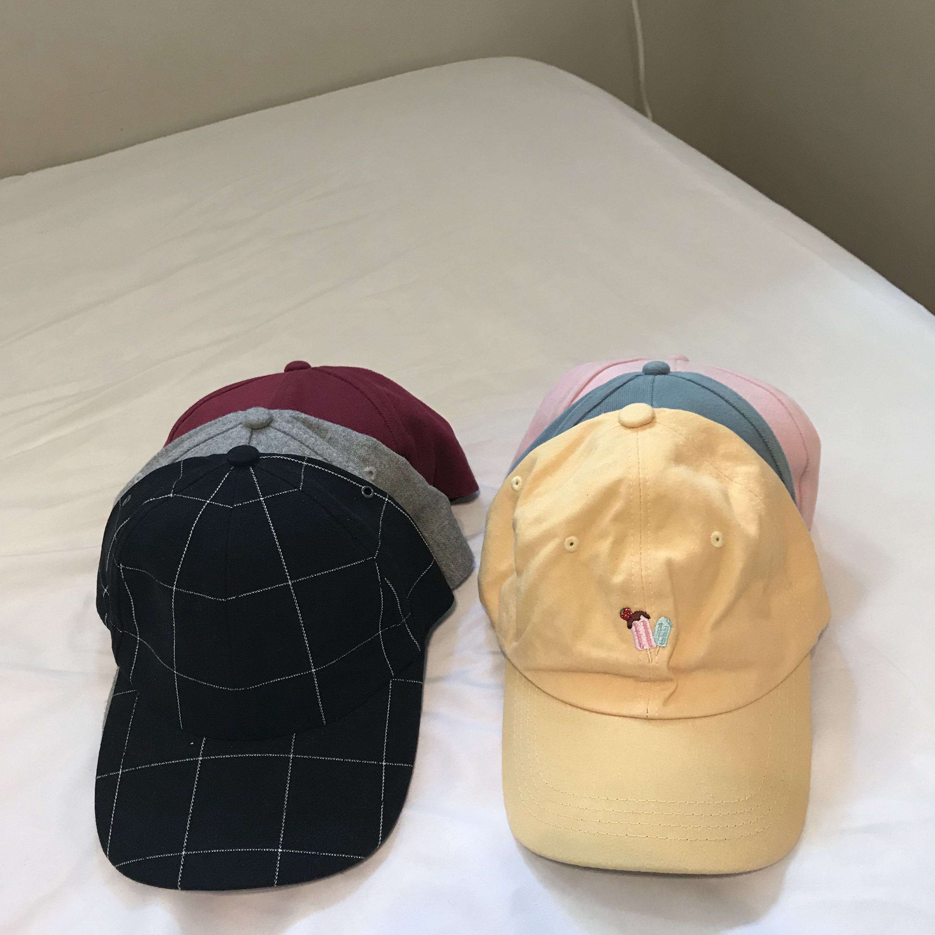 Coloured baseball caps Clearance