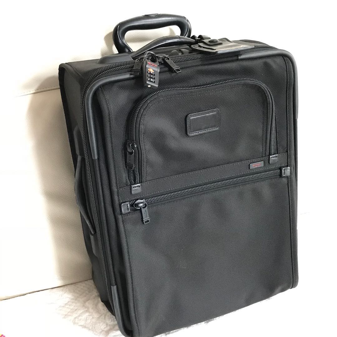 Tumi Alpha Carry On Expandable 2 wheeled luggage 22018DH, Travel ...