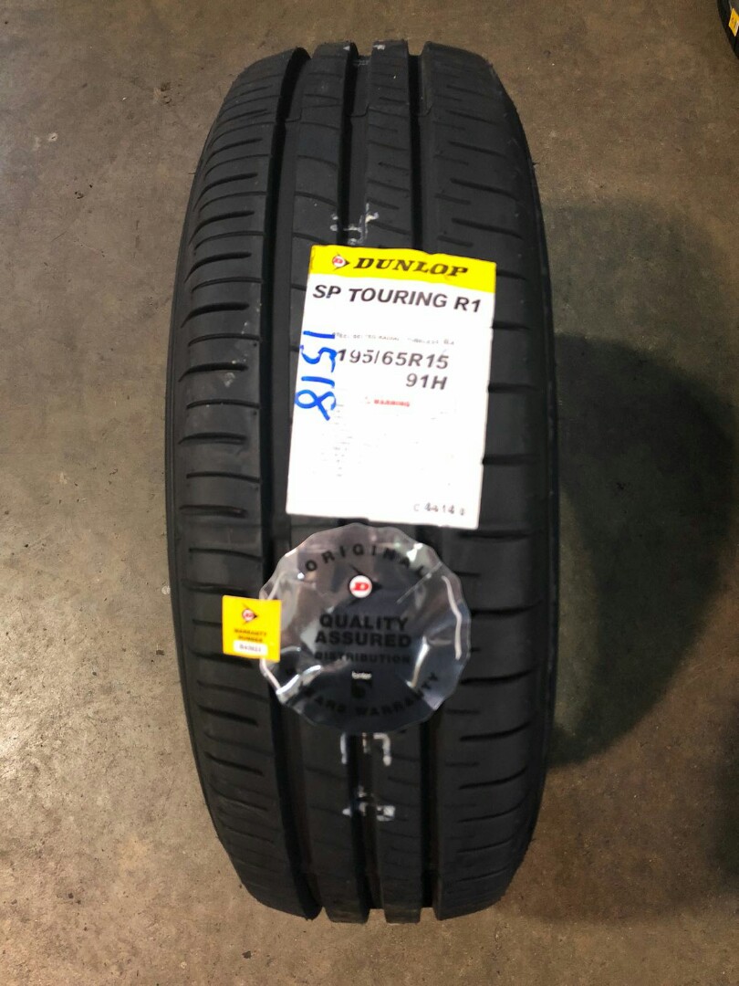 195 65 15 Dunlop Sp Touring R1l Car Accessories Tyres Rims On Carousell