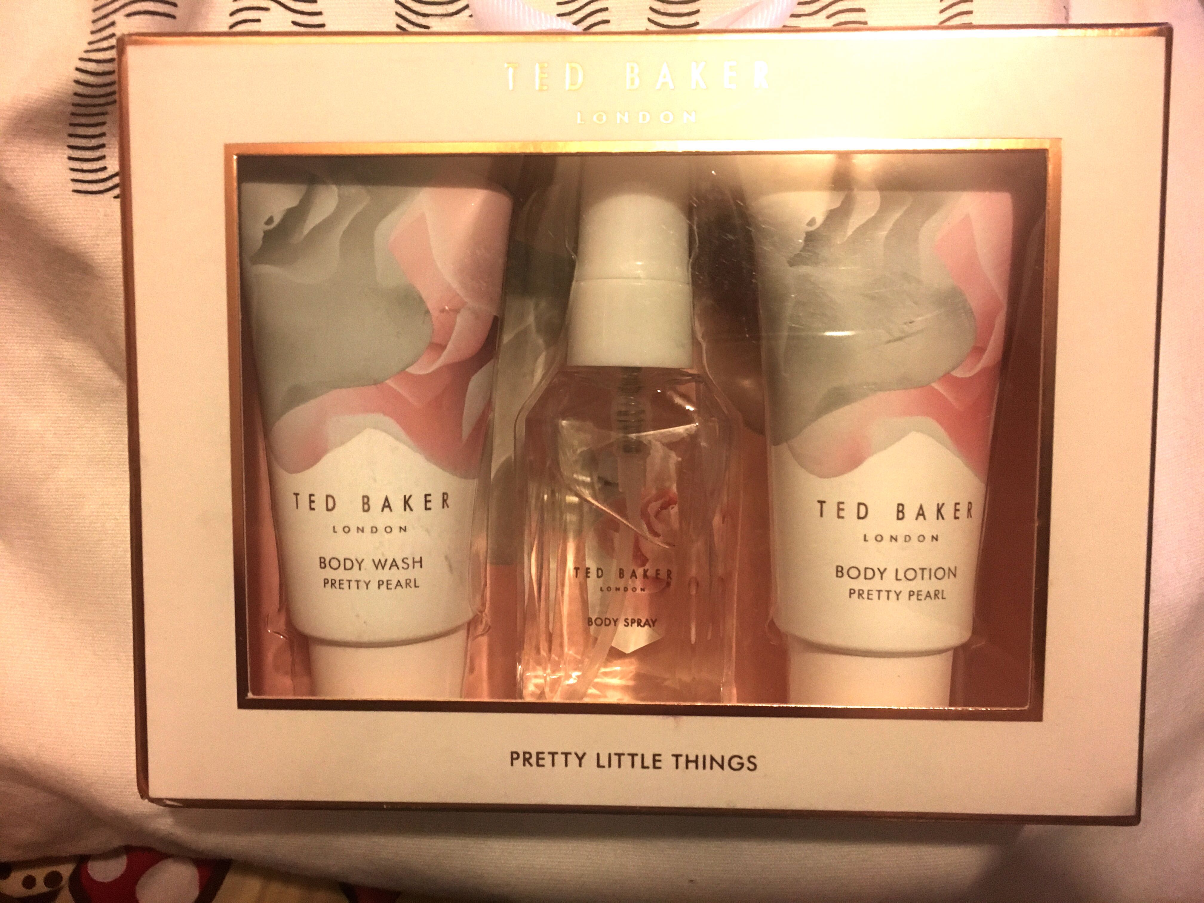 英國 Ted Baker body shower gift set, 美容＆化妝品, 沐浴＆身體護理, 沐浴及身體護理 身體護理 Carousell