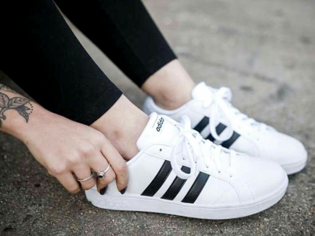 adidas neo baseline white