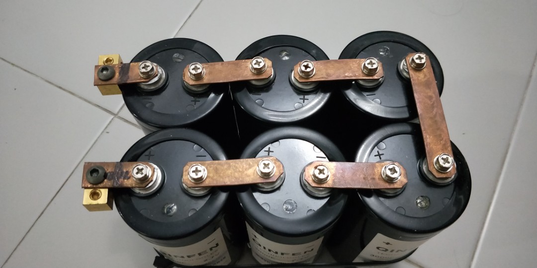 Capacitor (Category: Everything Else) located in Singapore. Submitted by ds181169 (Listing ID 173385986, Image 2). Description: For 12V car audio or car to make your car audio system better Used for only 1 month just for testing Condition: 9.5/10.