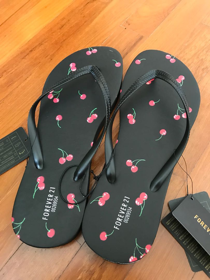 Cute slippers sales forever 21