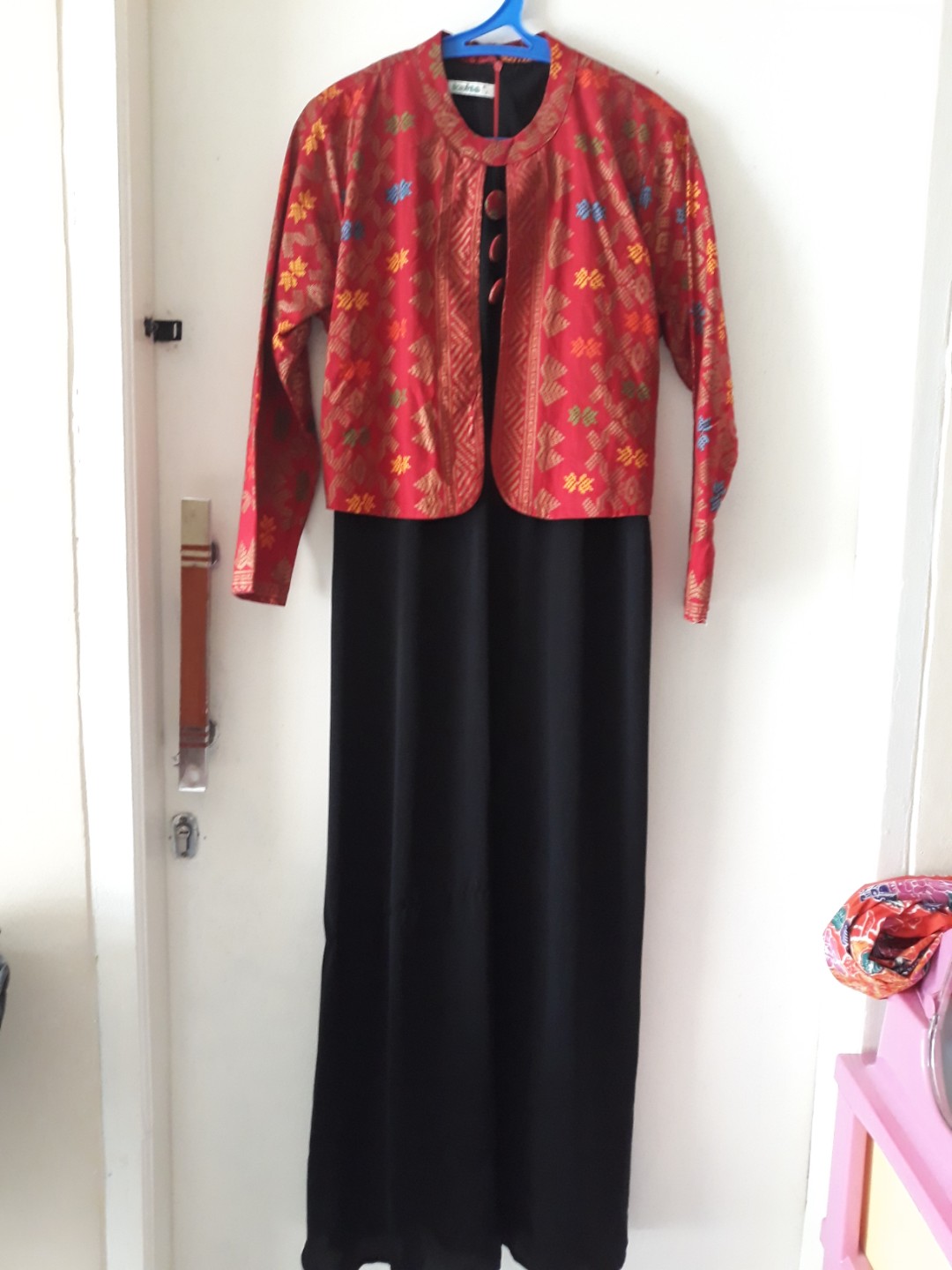 Gamis Rompi Nempel Merah Women S Fashion Women S Clothes On Carousell