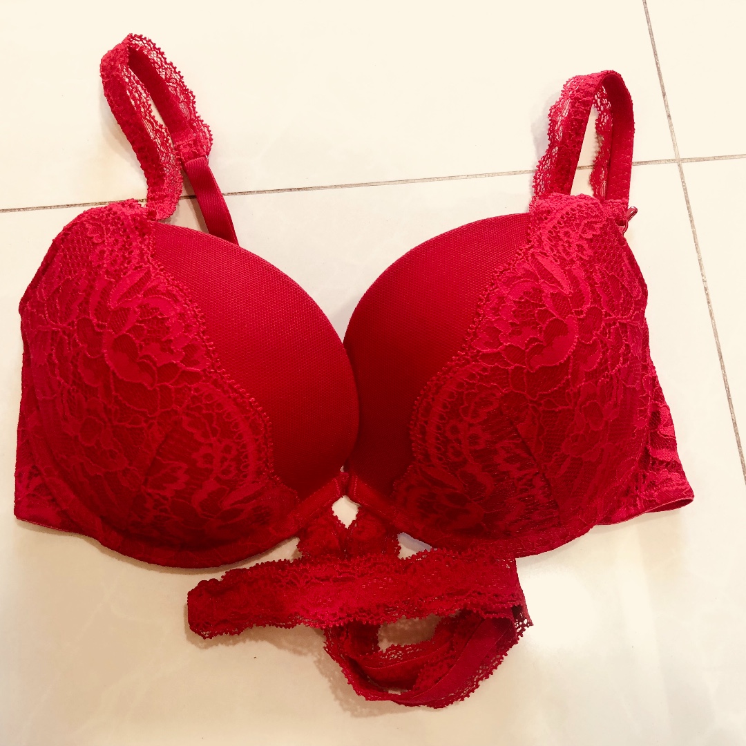 La Senza Beyond Sexy Push Up Red bra 32D
