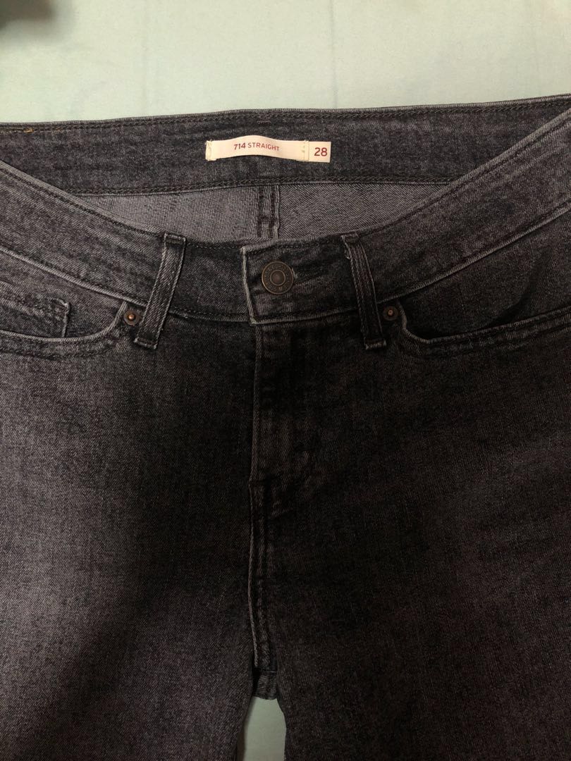 levi's jeans 714 straight