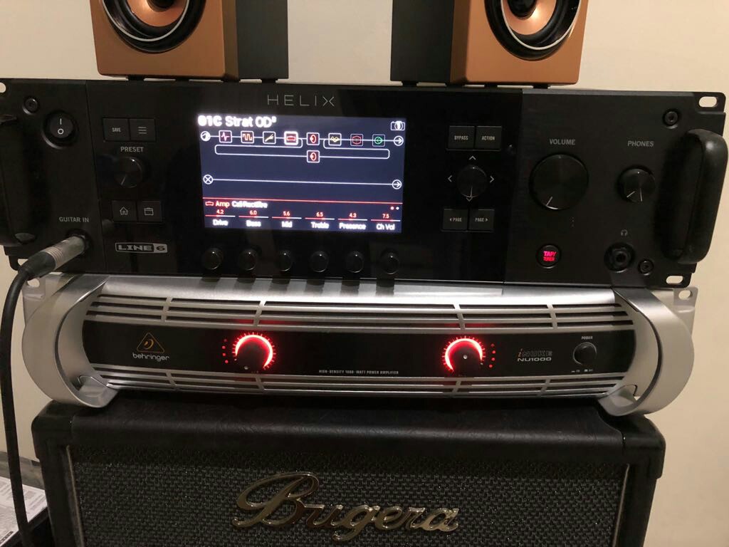 Line6 Helix Rack, Hobbies & Toys, Music & Media, Music Accessories on