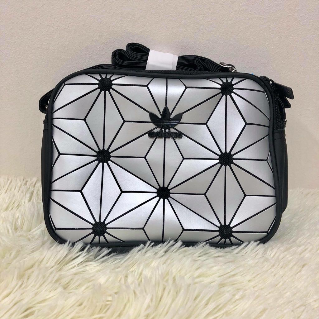 adidas 3d mini airliner bag