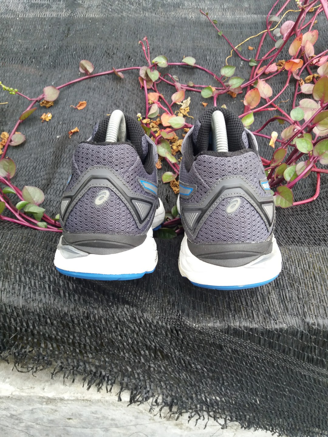 Sepatu asics gel cheap phoenix 8