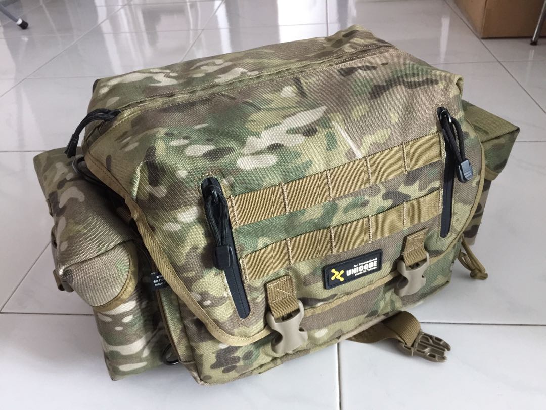 Camo camera bag on sale