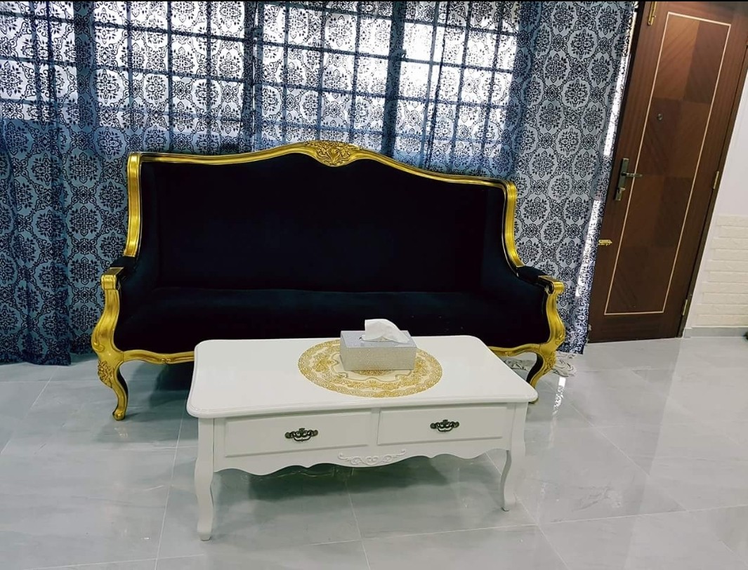 Victorian 3 Seater Royal Gold Black Sofa Furniture Sofas On