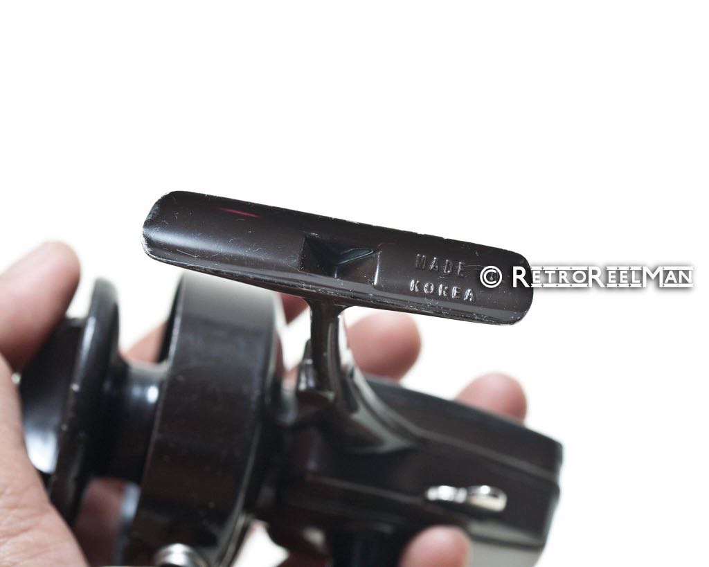 Vintage Daiwa 7270A Basic Lite Spinning Reel Made in KOREA, Sports