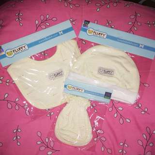 MURAH Fluffy Set Slaber Topi Sarung Tangan Kaki Bayi Baby Salur Kuning Newborn 0-3M
