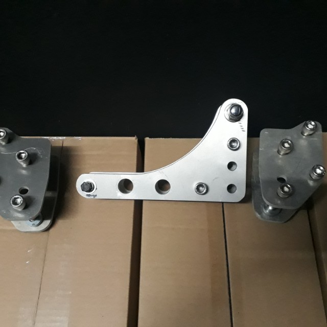 ae86 traction bracket & lateral bracket, Auto Accessories on Carousell