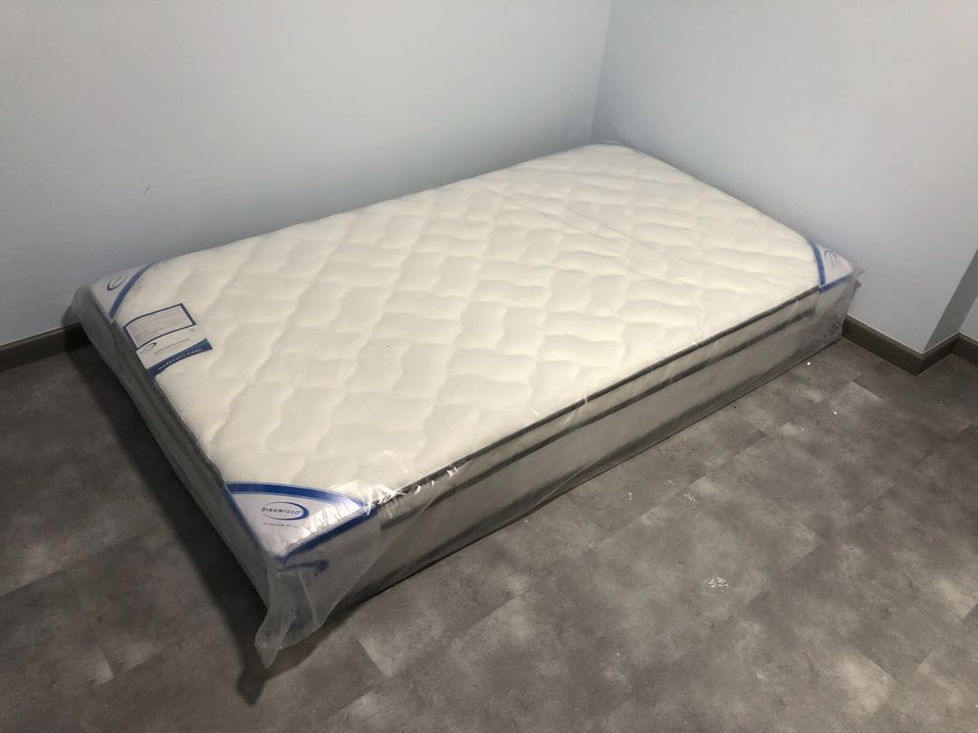 Dreamland super single sales mattress