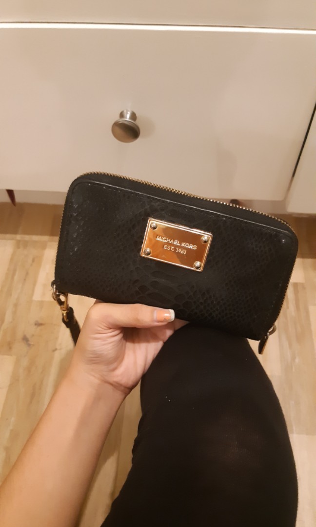 Michael Kors black and gold wallet Women s Fashion Bags